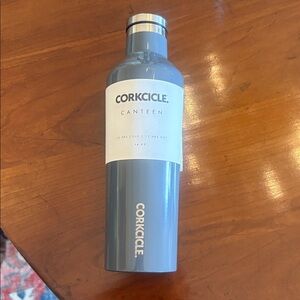 CORKCICLE CANTEEN 16 OZ STAINLESS STEEL TRIPLE INSULATED NEW / TAGS BLUE & GREY